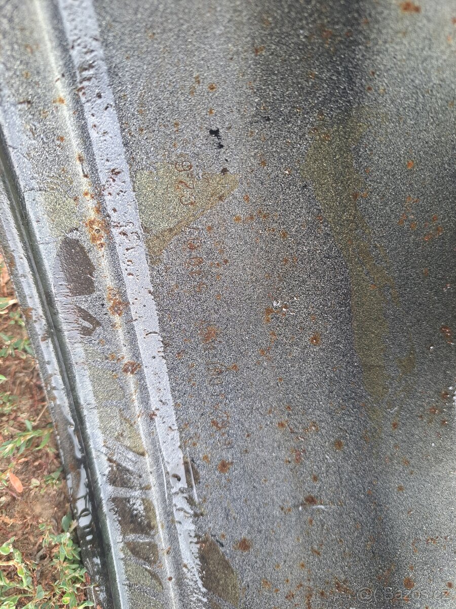 disky 16" s roztečí 5x114,3 - origo Grand Vitara - 2