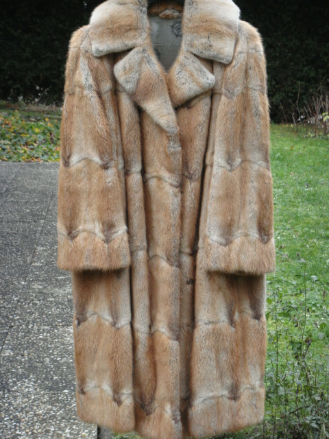 Pravý dámský bisam - kožich - 2