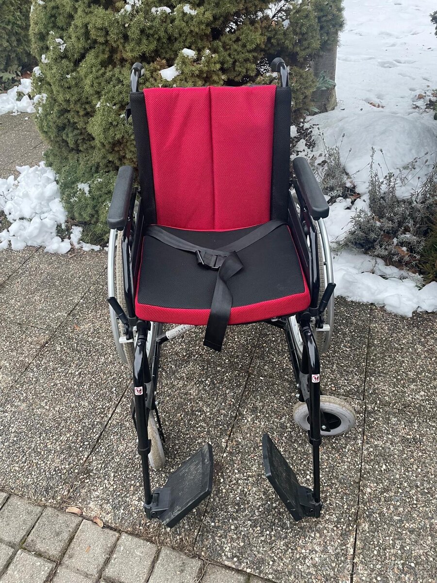 Invalidní vozík - 2