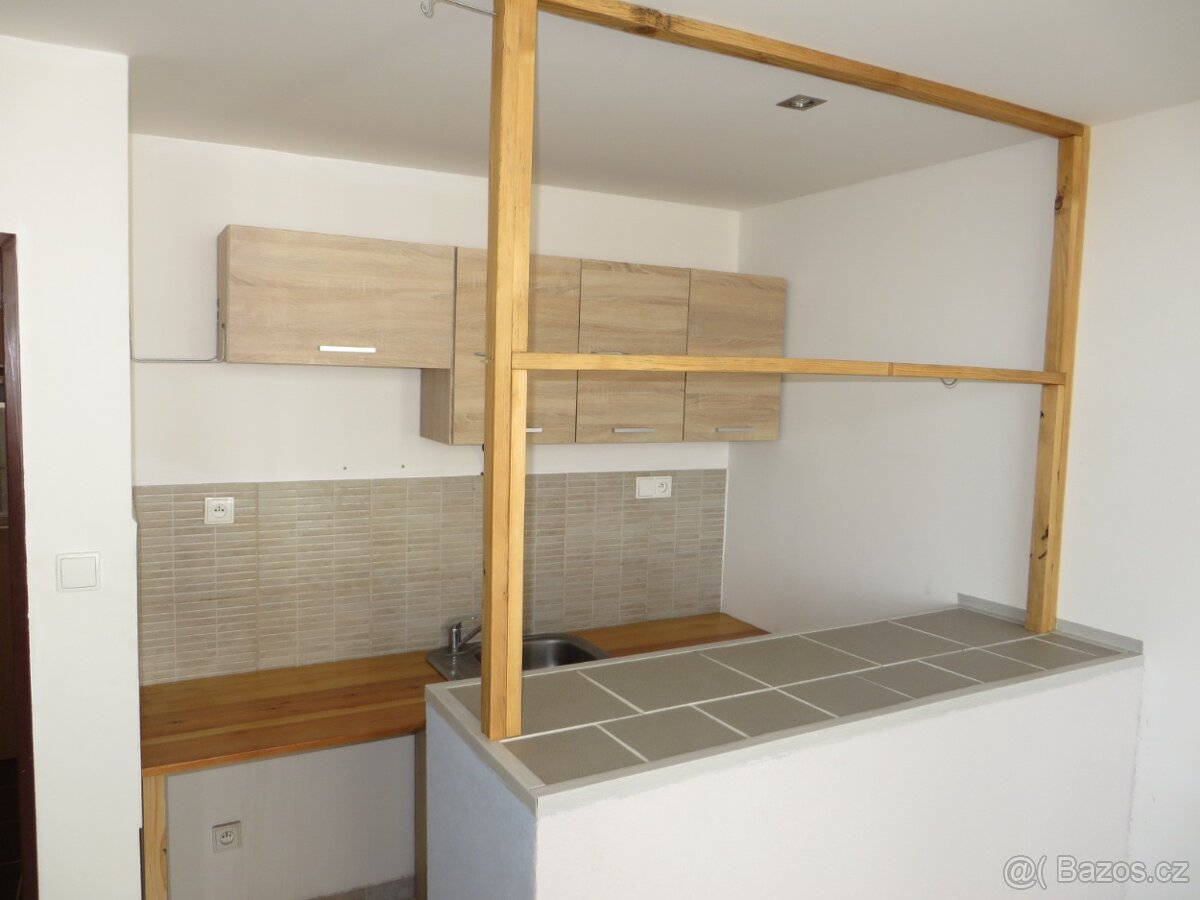 PRONÁJEM 1KK S BALKONEM MOST, ul. Dobnera - 2