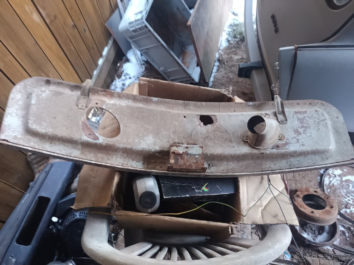 Přední maska trabant 601 - 2