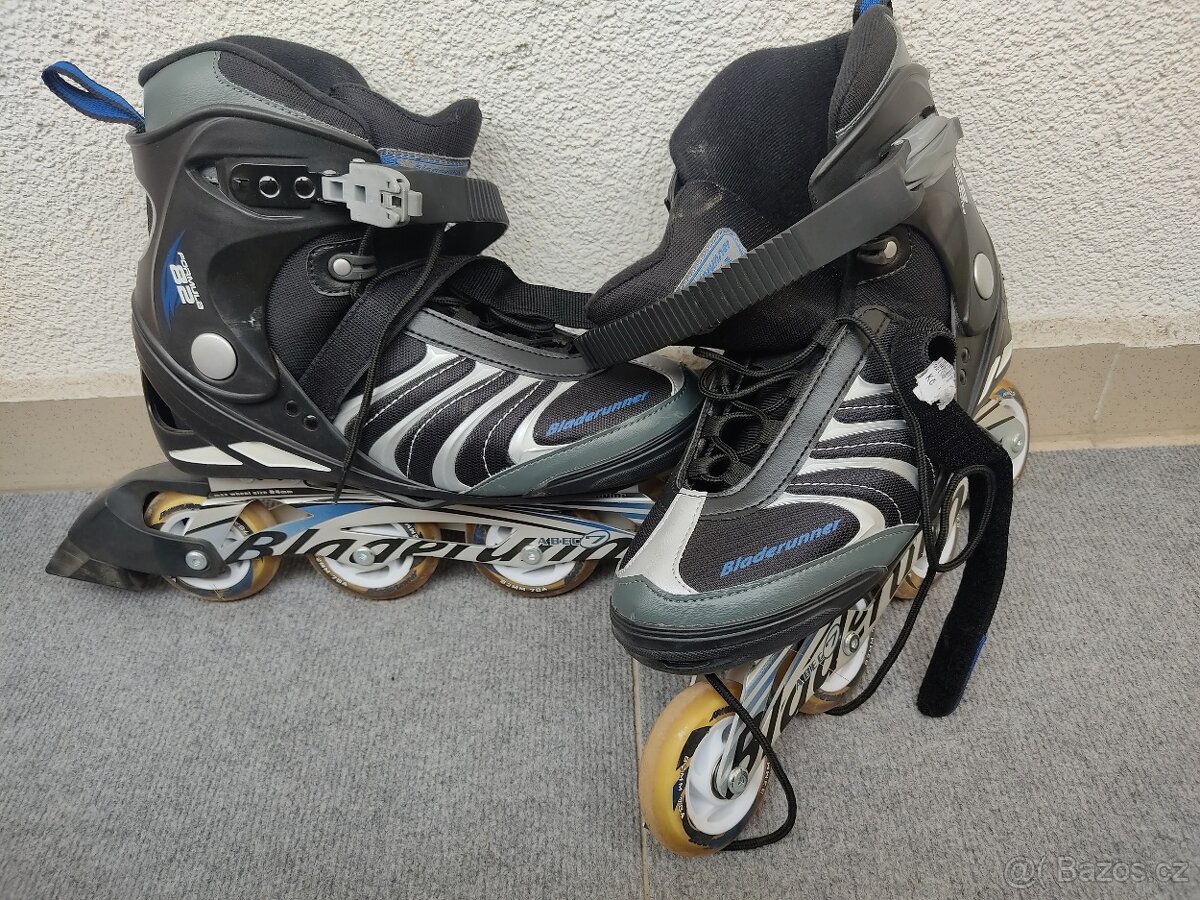 KOLEČKOVÉ BRUSLE v.43 pánské - 2