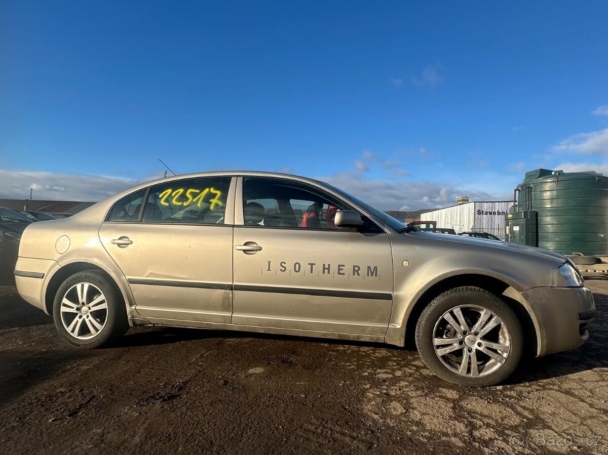 Škoda Superb č. 22517 - 2