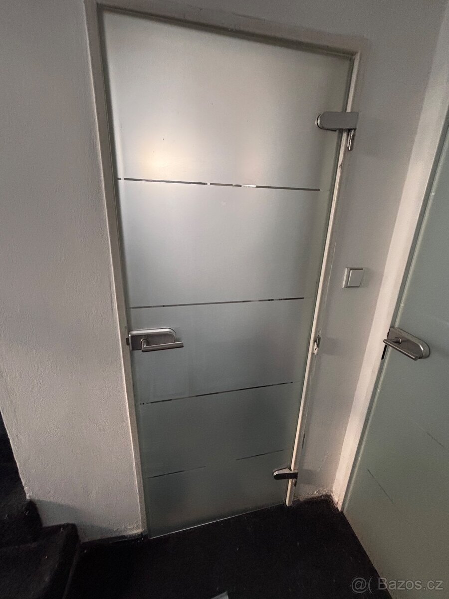 Skleněné dveře - 2