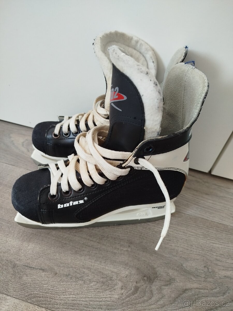 Dětské brusle Botas 102 vel. 36 - 2