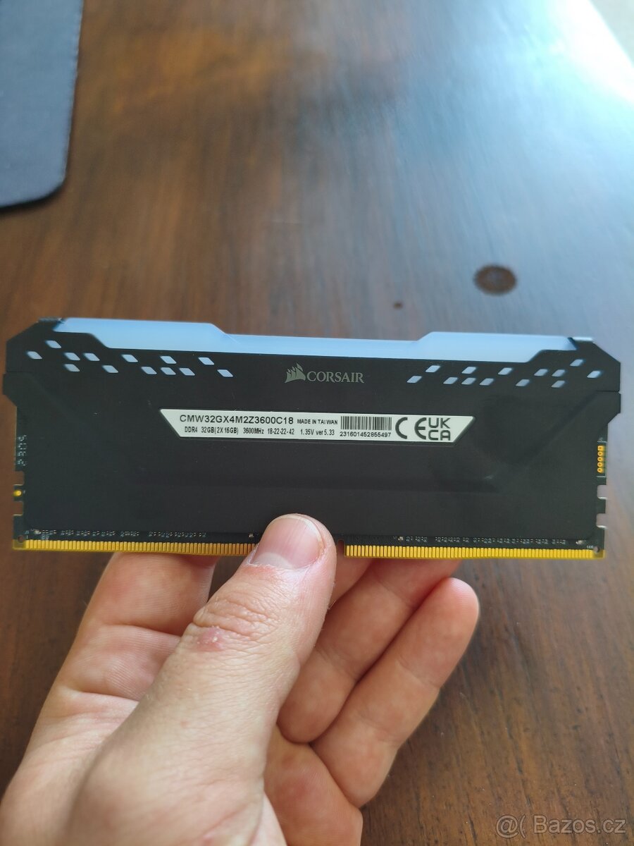Corsair Vengeance RGB Pro - 2