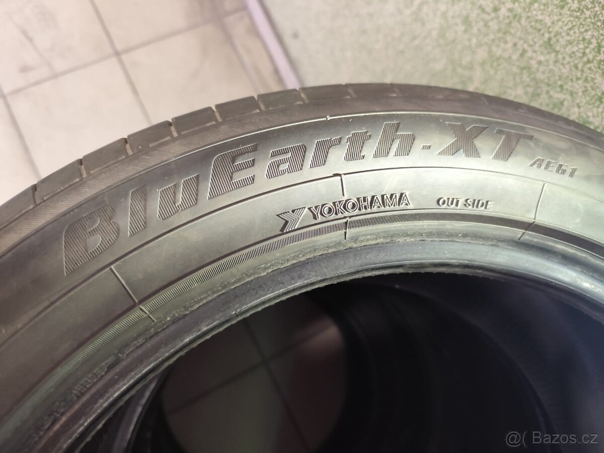 Pneu 235/50R18 - 2