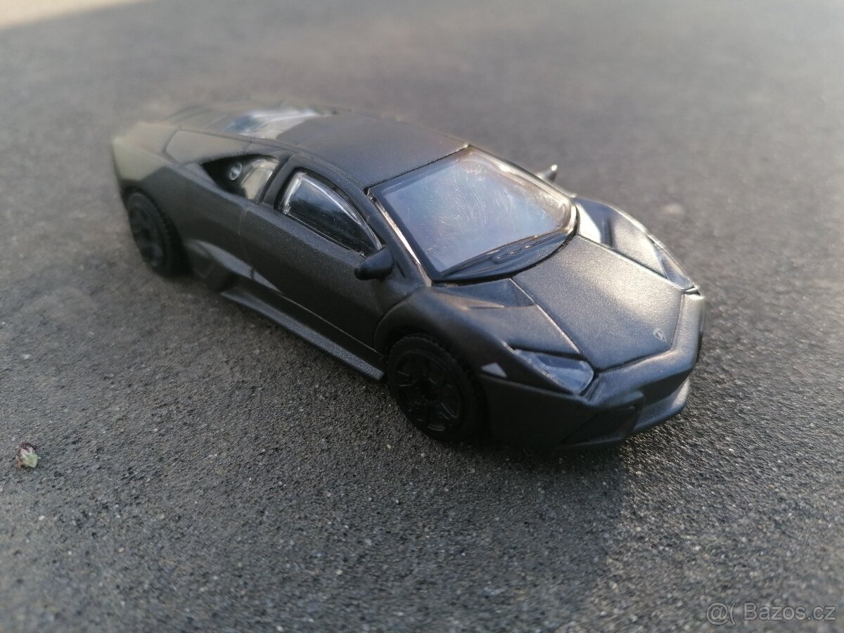 Predám auto Burago Lamborghini Reventón - 2