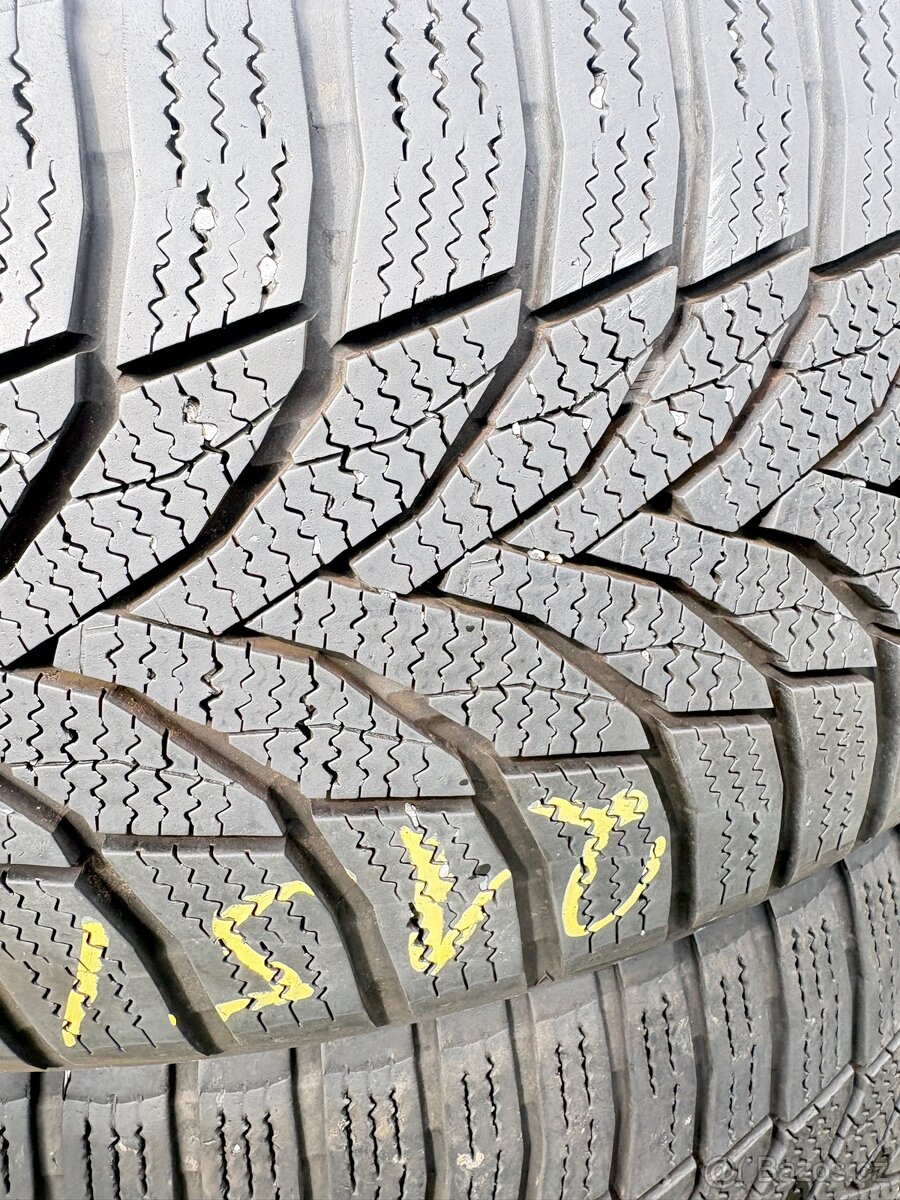 215/50R17 Zimní - 2