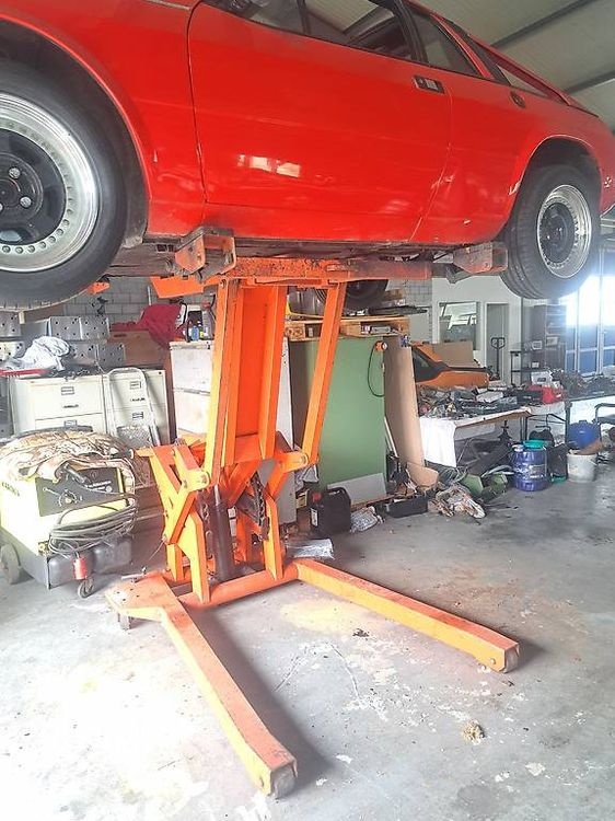 Auto zvedák do 2 tun (zvedne i více) - 2