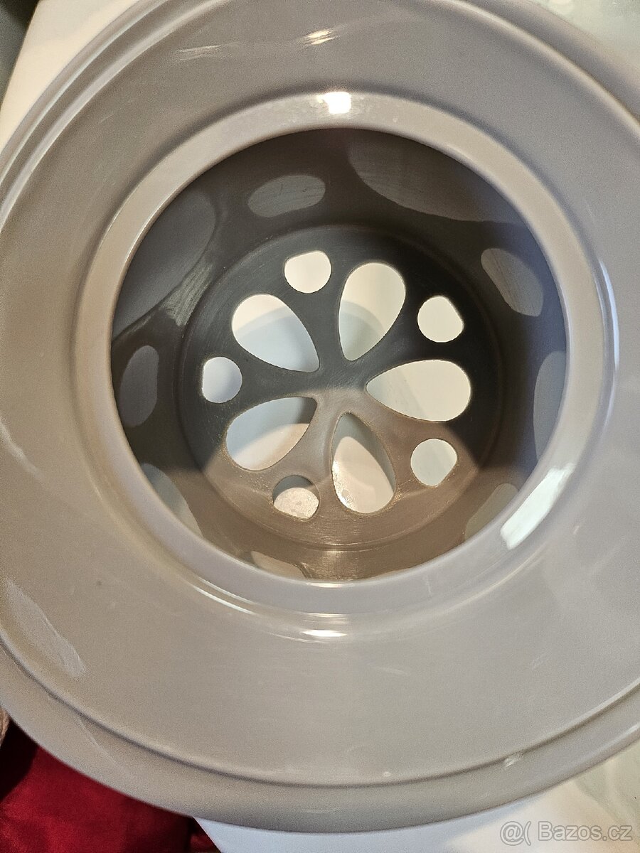 Ohřívač lahví a příkrmů - 2