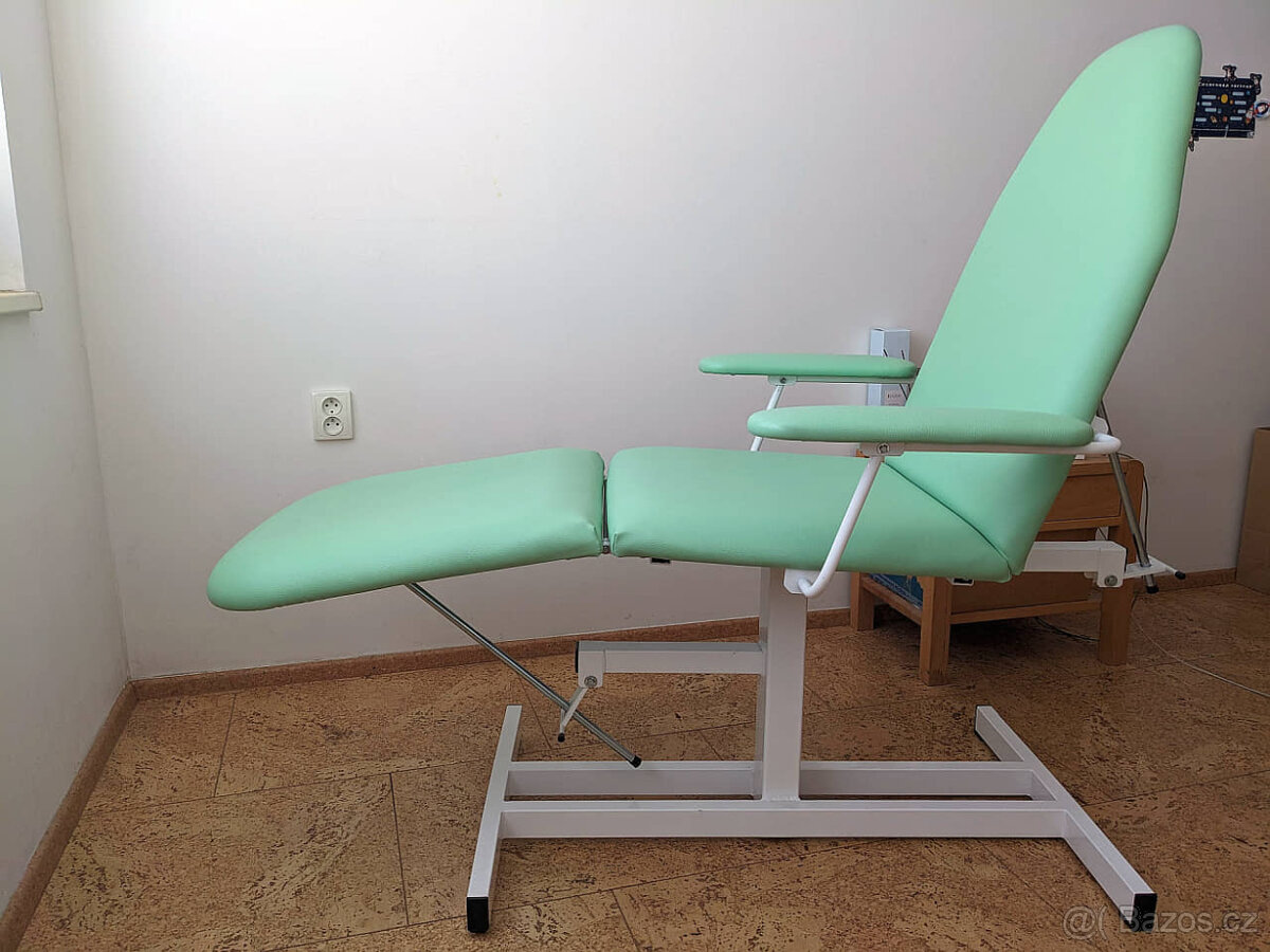 Polohovací lehátko LH 03 - 2