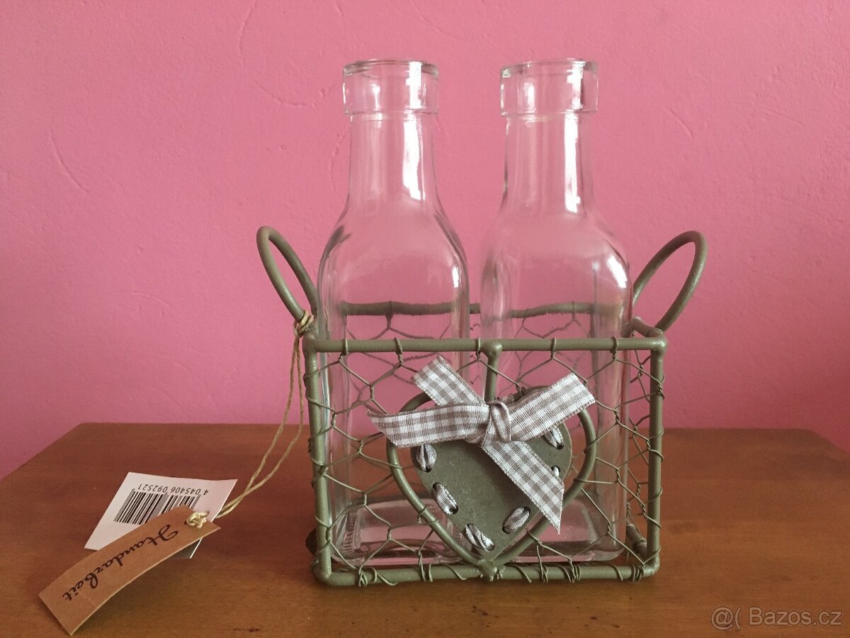Skleněné vázičky v košíku "Srdce" - 2