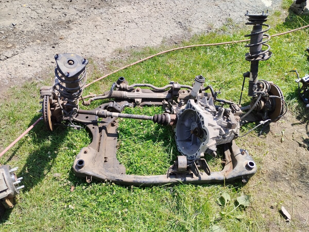 Hyundai i30 2009 přední náprava - 2