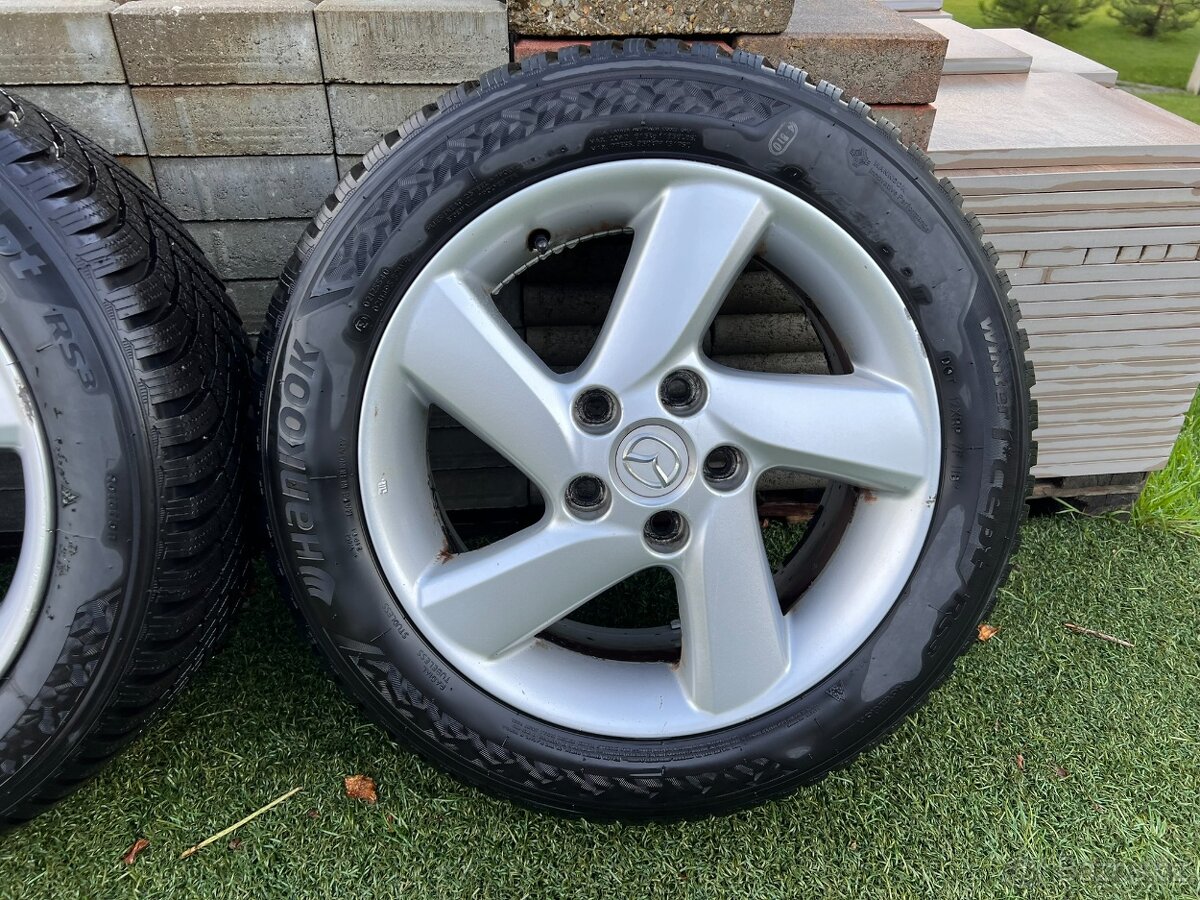 Alu kola + zánovní zimní pneu Hankook 205/55 R16 - 2