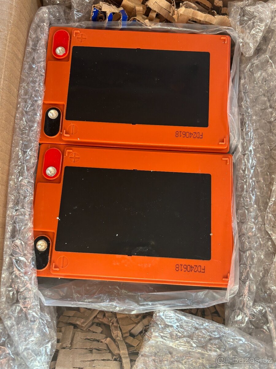 Trakční olověný akumulátor 12V 15Ah - 2