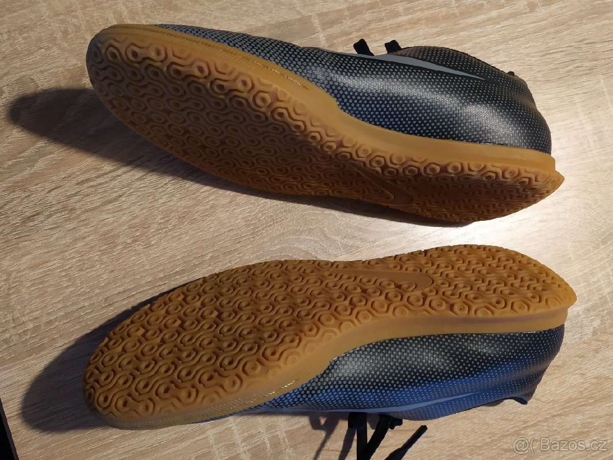 Sálové boty NIKE - 2