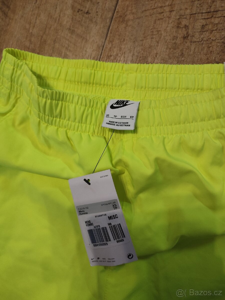 Nové kraťasy Xs NIKE - 2