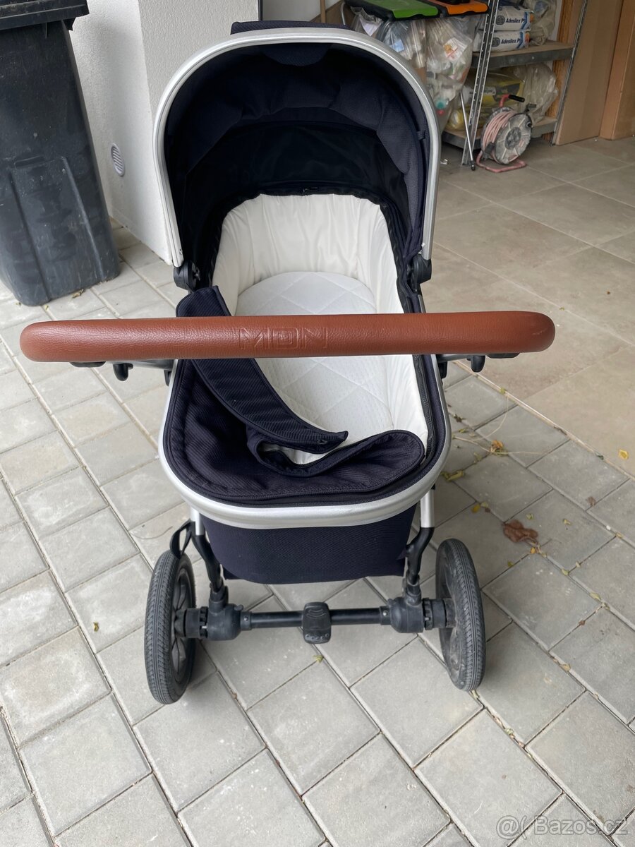 Kombinovaný dětský kočárek MOON - 2