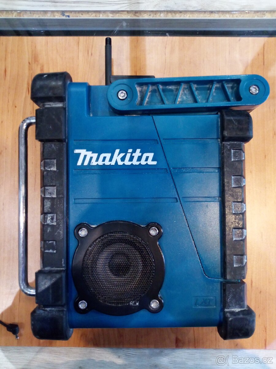 Stavební rádio Makita DMR102 - 2