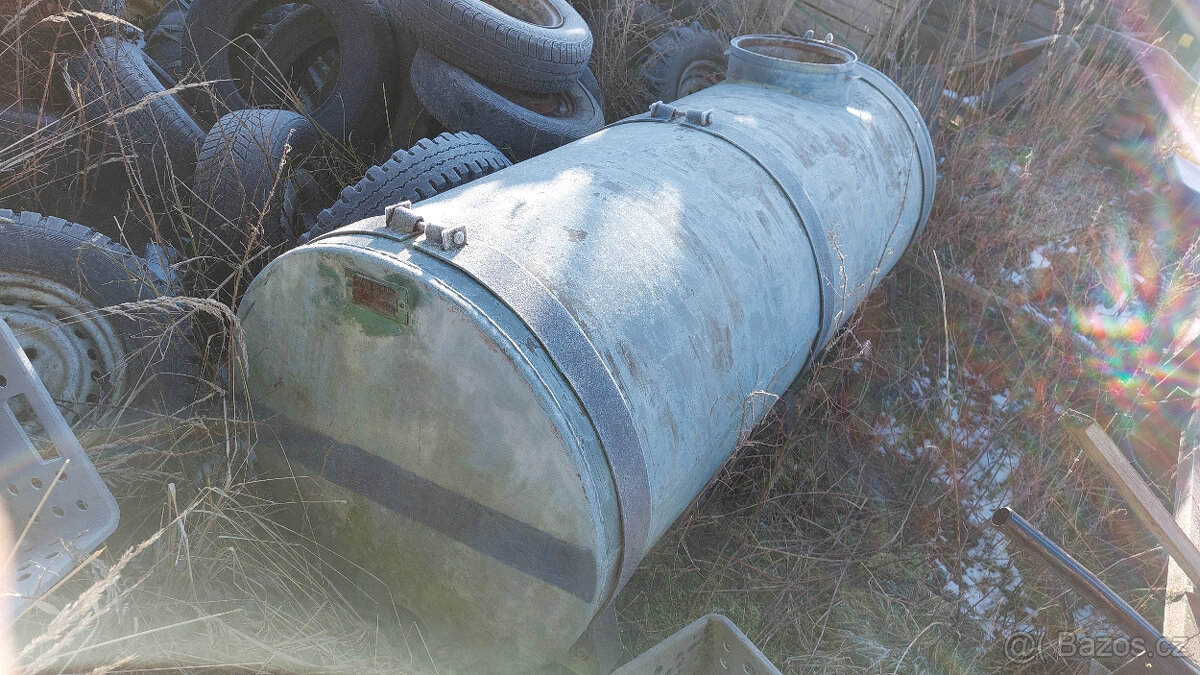 Ocelová nádrž 1000l - 2