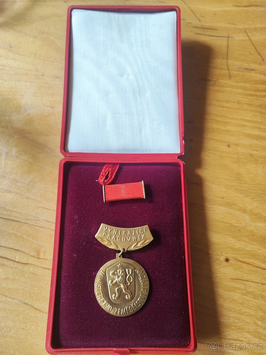 Sbirka vyznamenání - 2