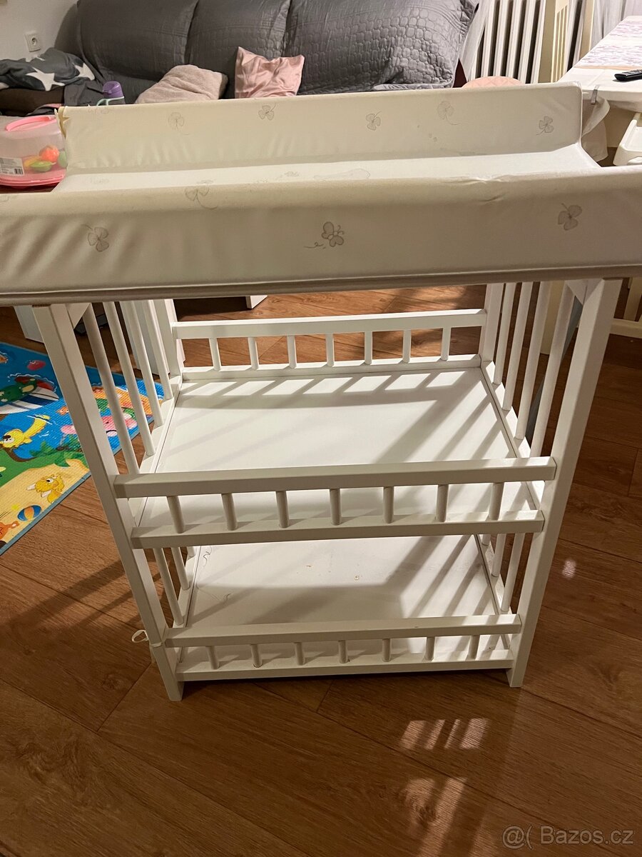 Přebalovací pult - 2