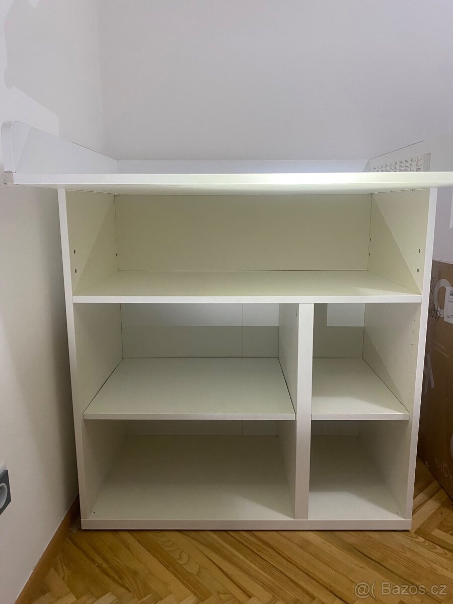 Přebalovací pult - 2