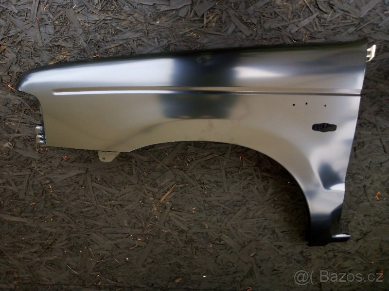 Blatník Mazda B2500 - 2