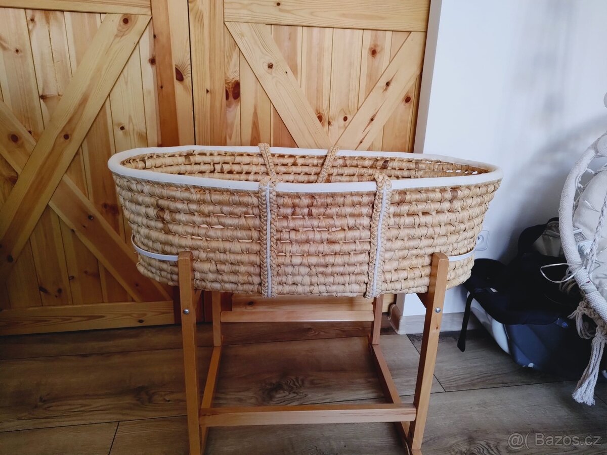 Moses Basket – Wooden Cradle - 2