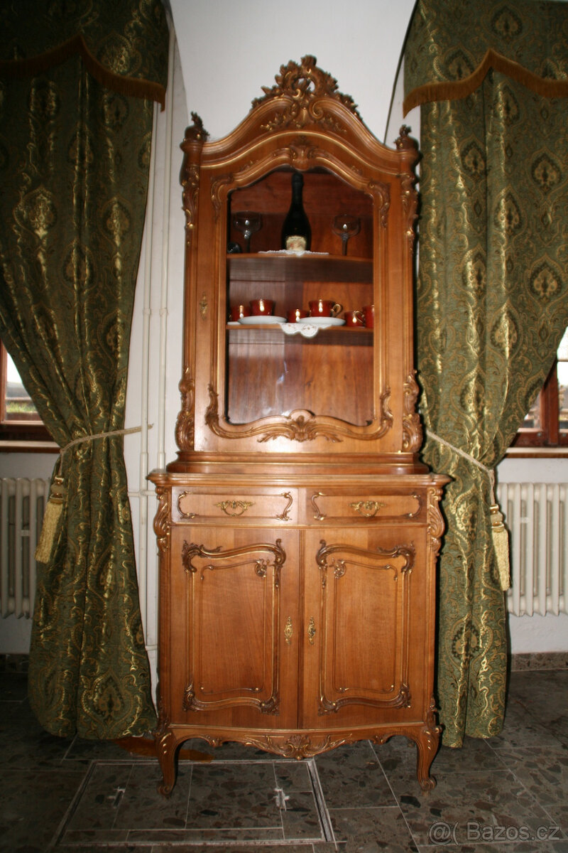 STAROŽITNÝ SKLENÍK - 2