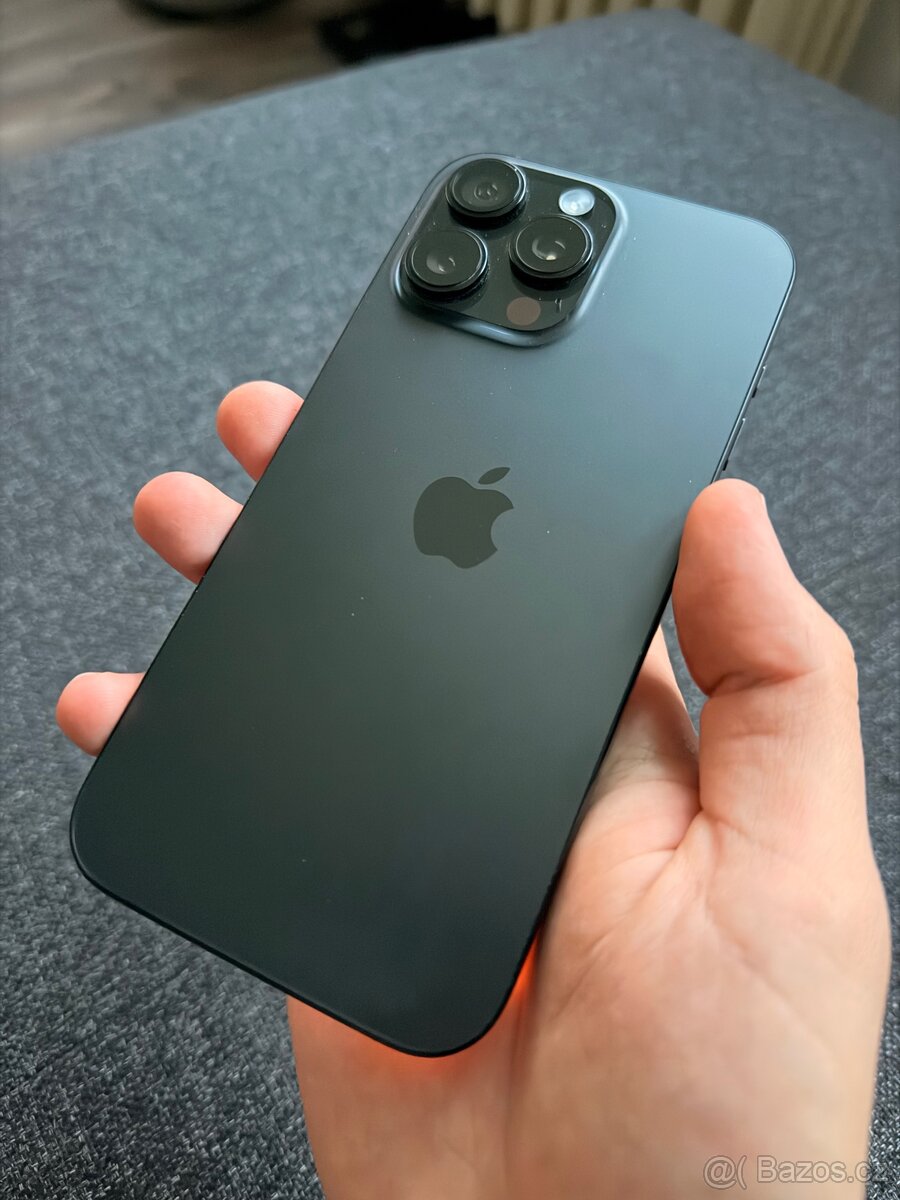 Prodám iPhone 16 Pro Max 256GB černý titan - 2