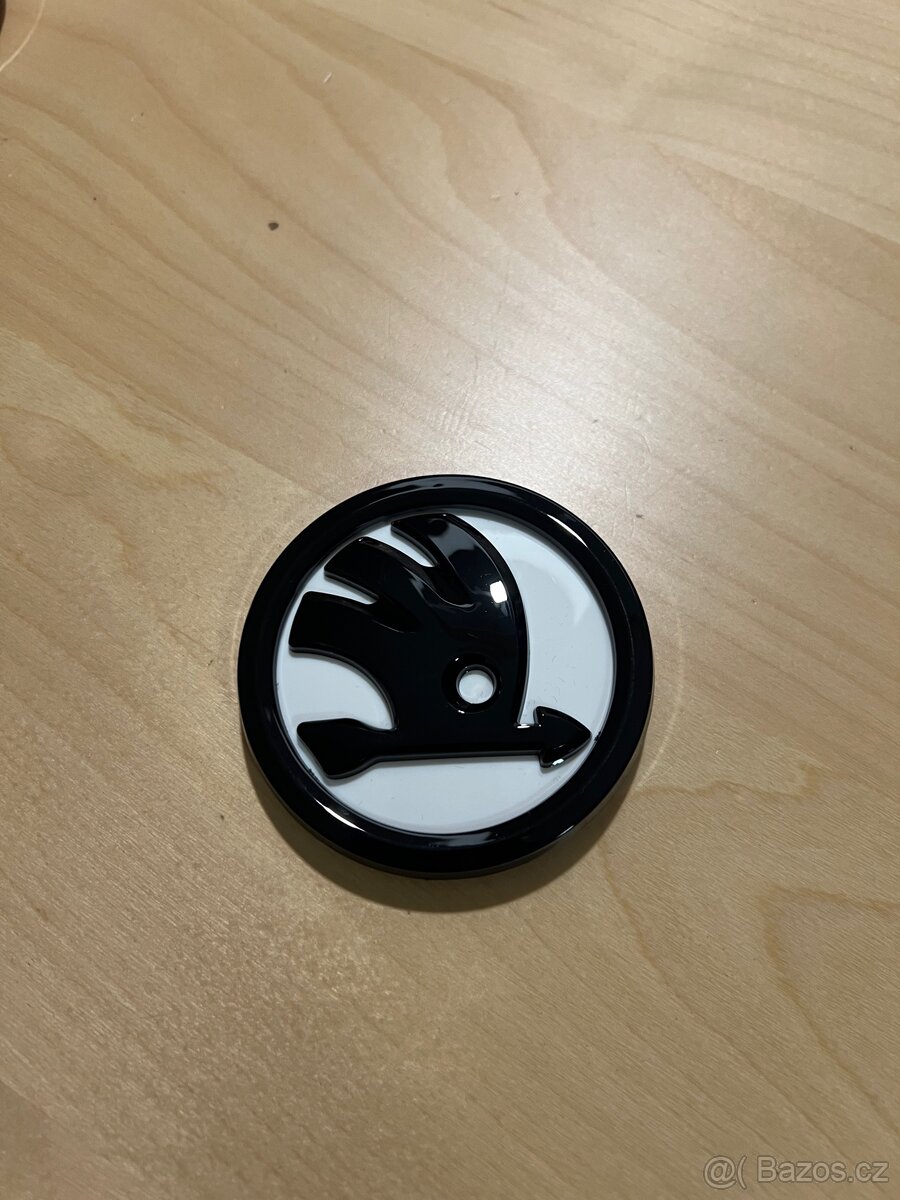 znak logo Škoda - 2