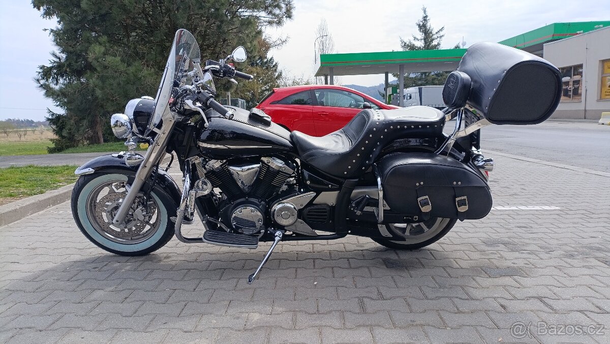 Yamaha XVS 1300 Midnight Star - 2