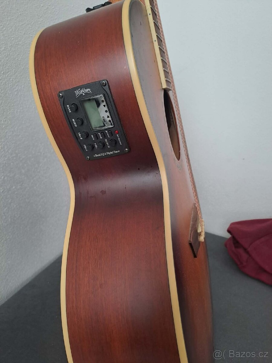 Kytara Washburn - 2