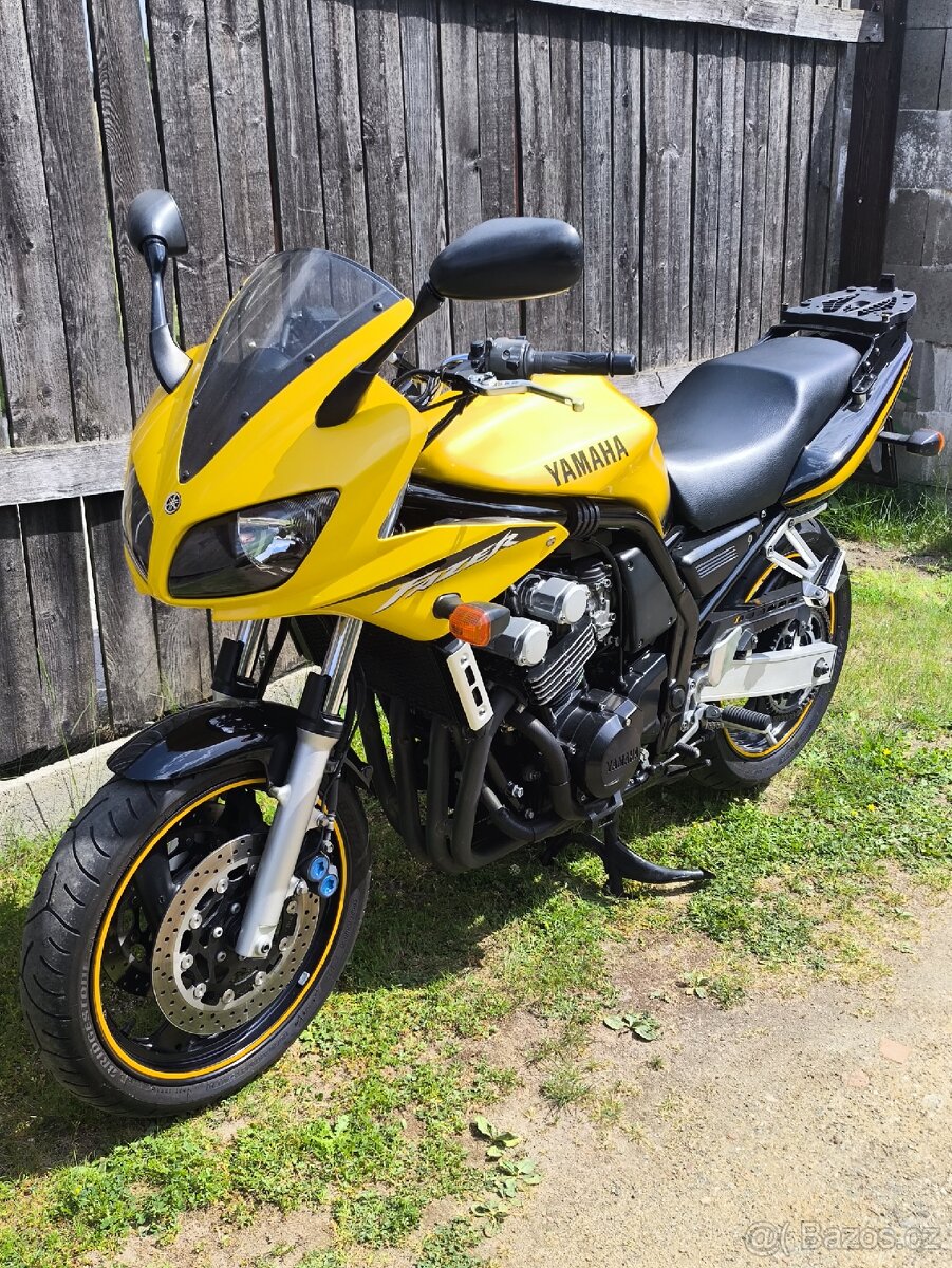 Yamaha FZS 600 - 2