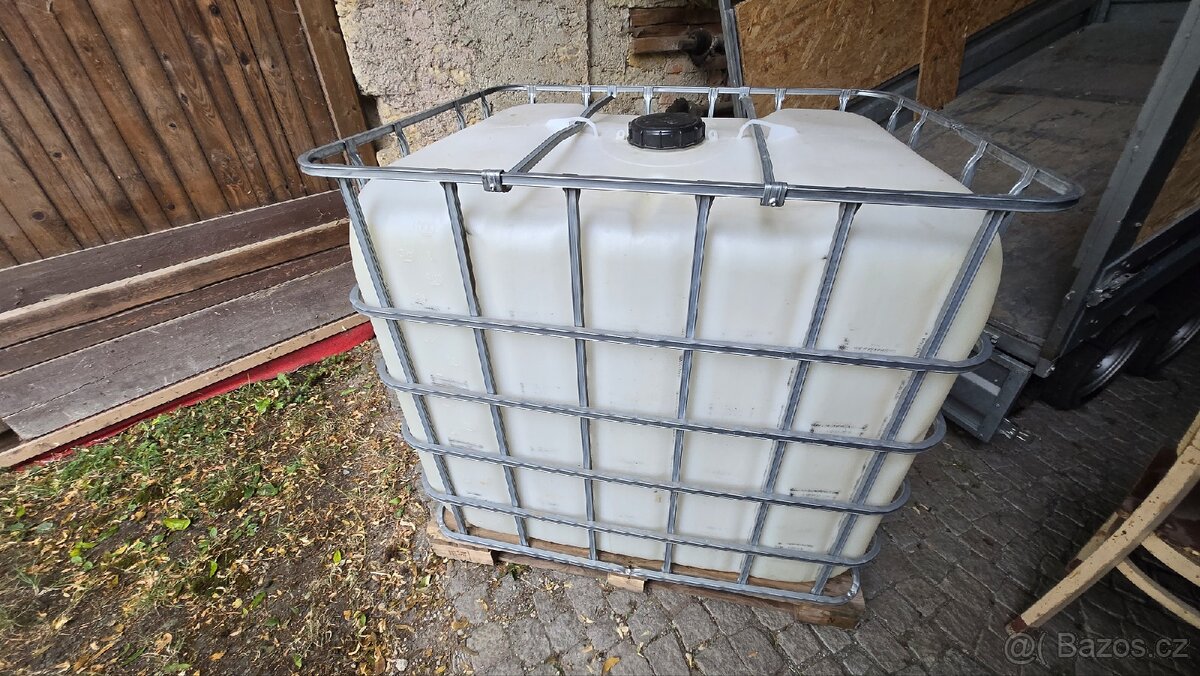 Ibc kontejner čistý na vodu - 2
