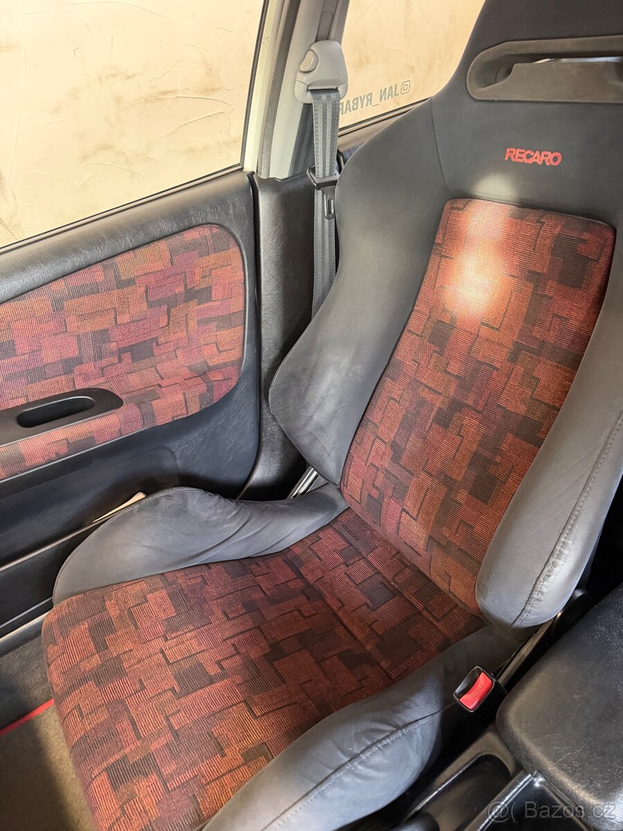 Dily z lancer Evo IV - 2