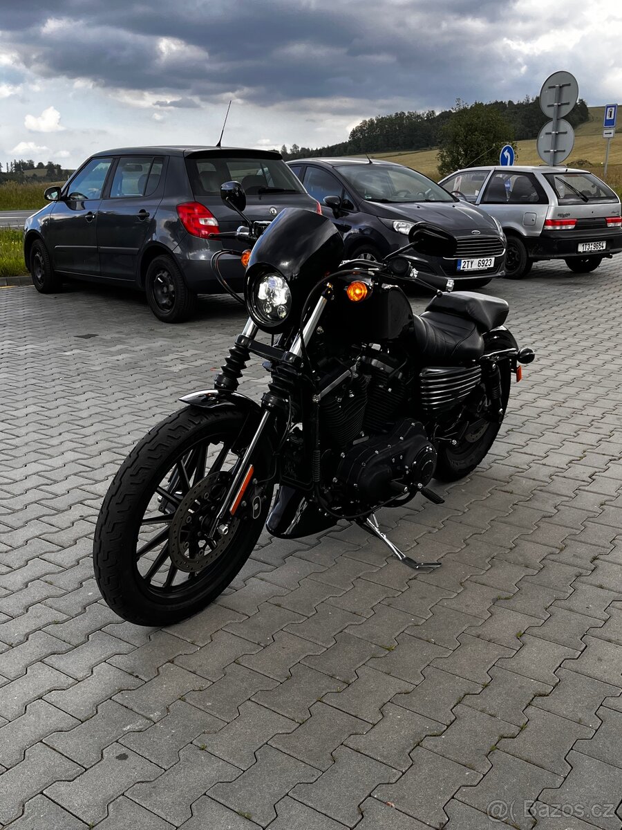 Harley Davidson Iron 883 - 2