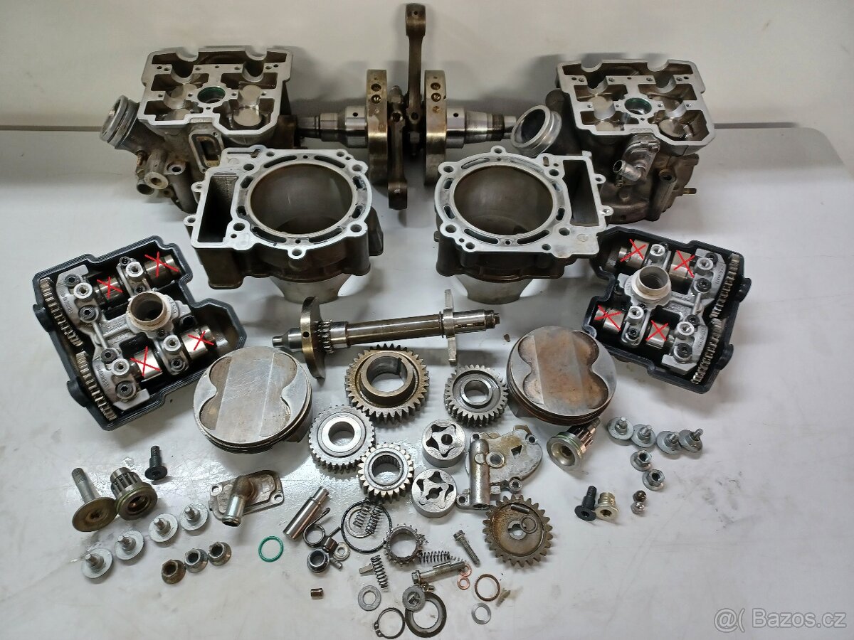 KTM LC8 950 - MOTOR NA DÍLY