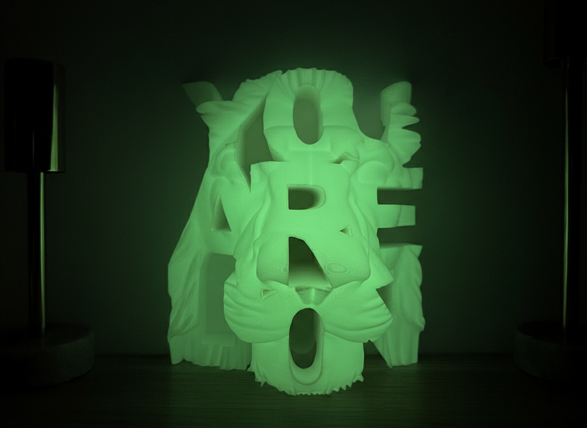 Socha lví hlavy svítící ve tmě – „You Are Lion“ - 2