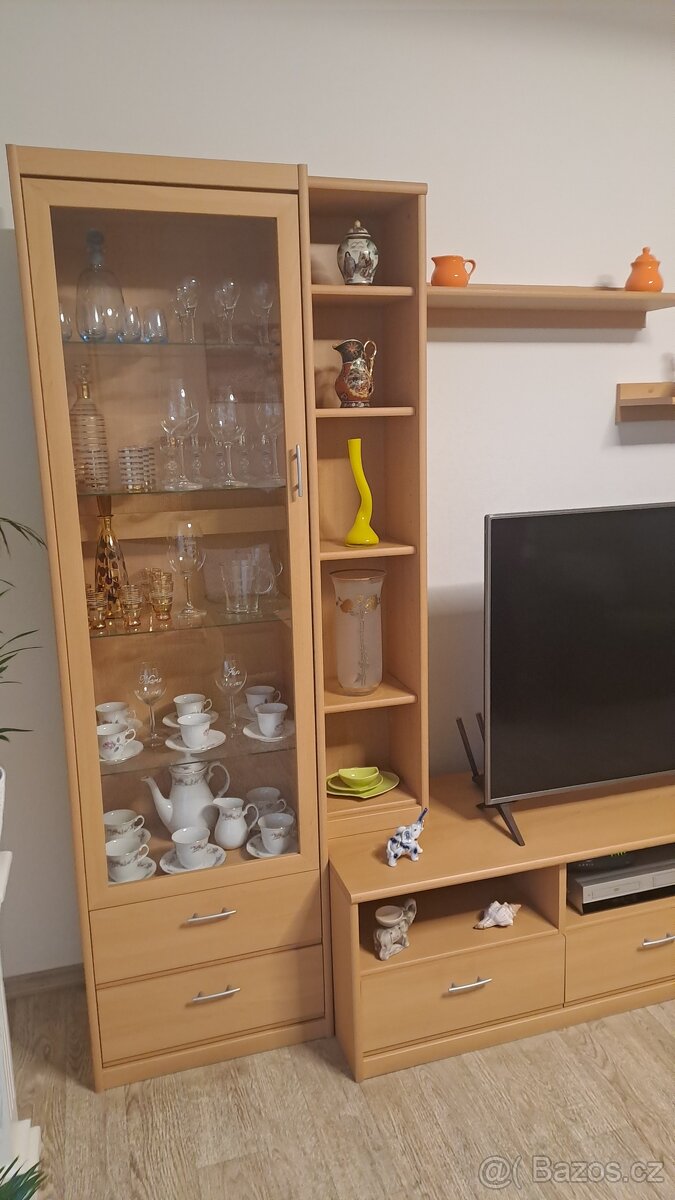 Obývací stěna+konferenční stůl - 2