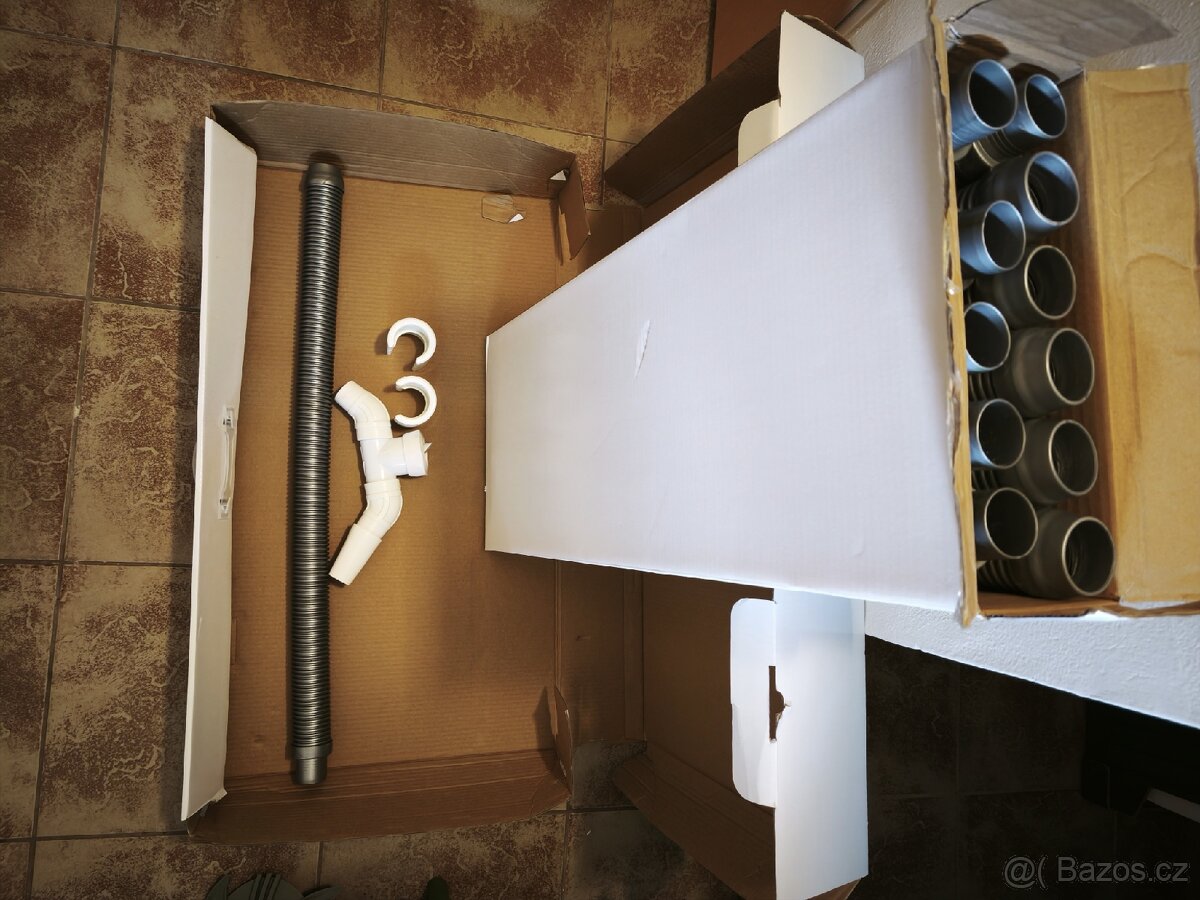 Bazenový vysavač Mountfield Zander. - 2