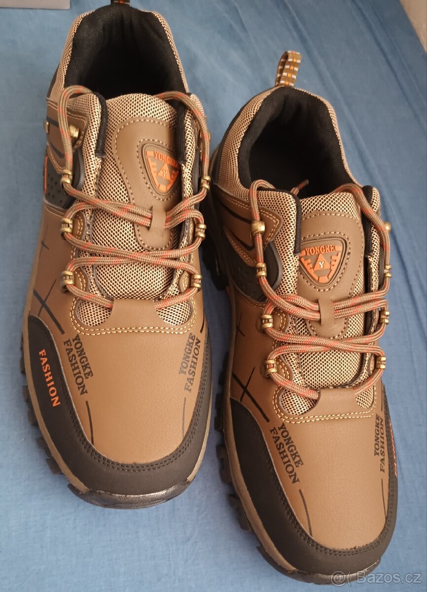 Nové nenošené trekové boty velikost 46. - 2