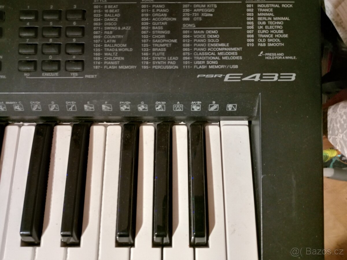 Klávesy PSR E 433 - 2