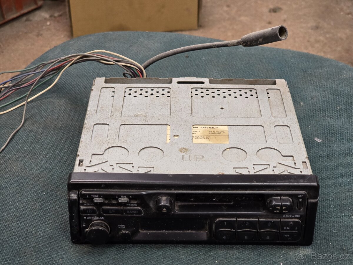 Staré autorádio SANYO - 2