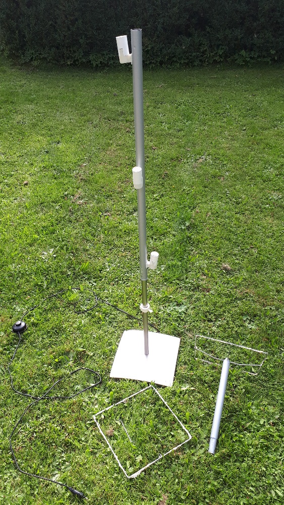 Lampa stojací z Ikey, funkční, bez papírového stínidla - 2