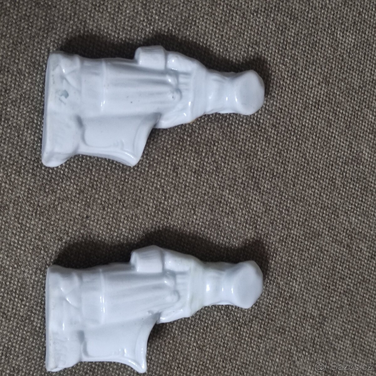 2 x vázička soška - 2