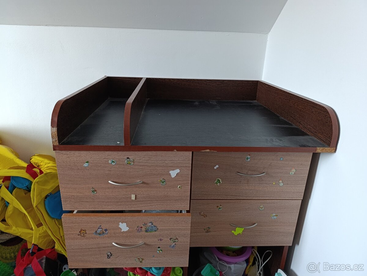 Přebalovací pult - 2