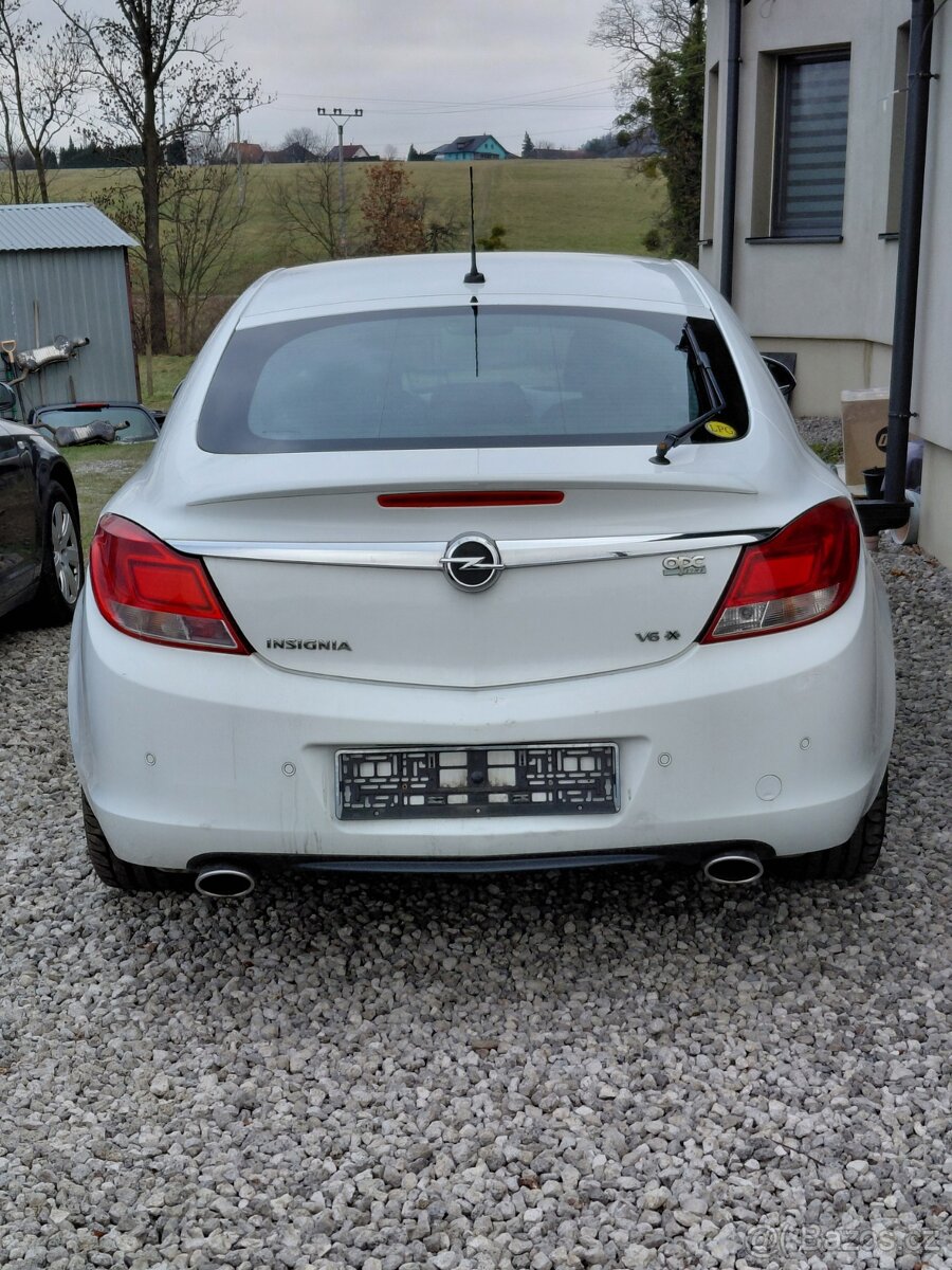 Opel insignia 2,8 turbo - 2